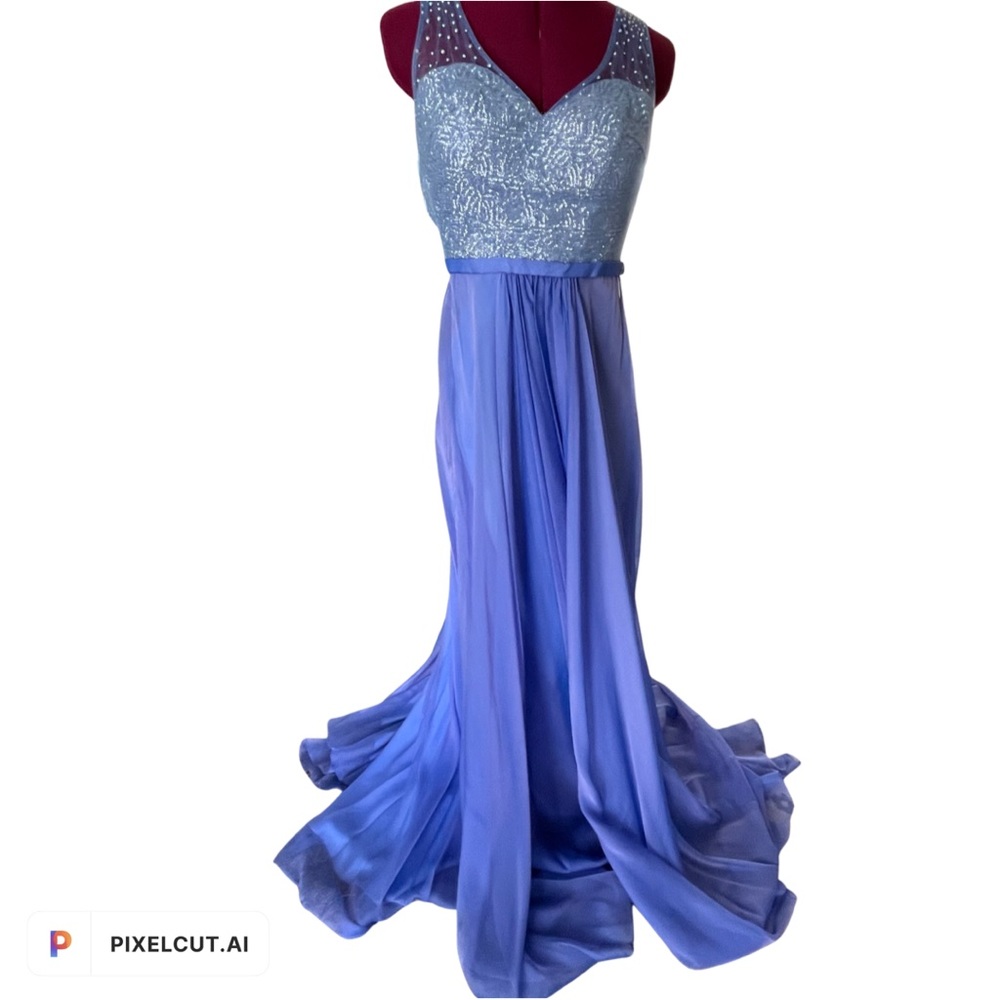 DARLING NWT La Femme Prom dress. Violet.